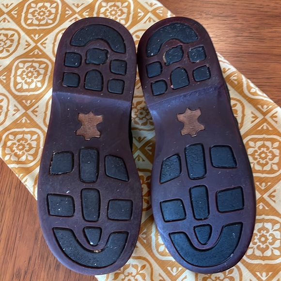 BØRN - Picture 4 of 5